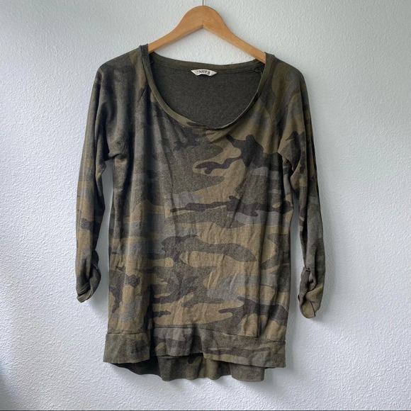 TNA Green Camo 3/4 length sleeve Top - Picture 2 of 10